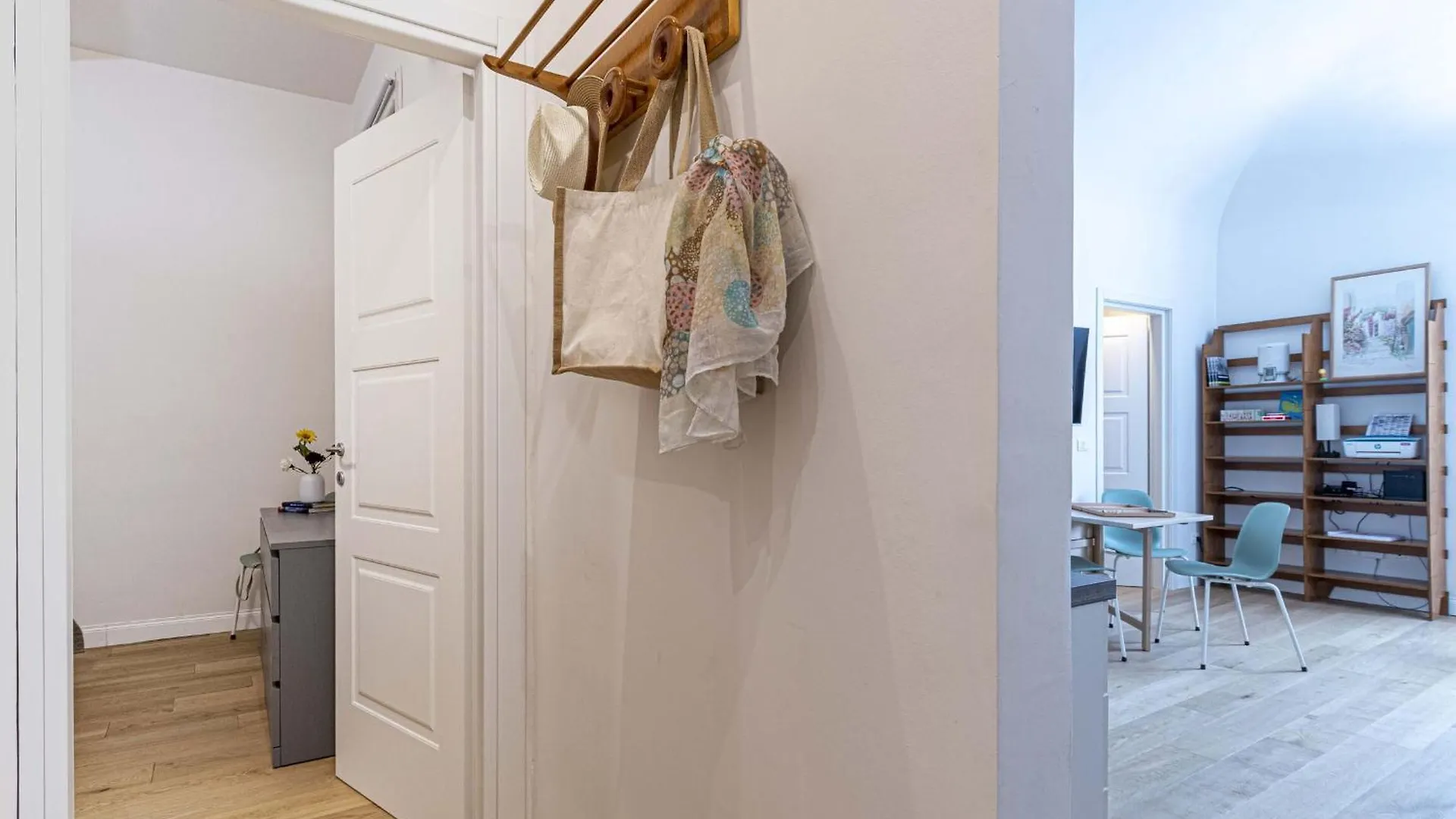 Apartment Ferienwohnung Italian Experience- Atelier La Scala Florenz